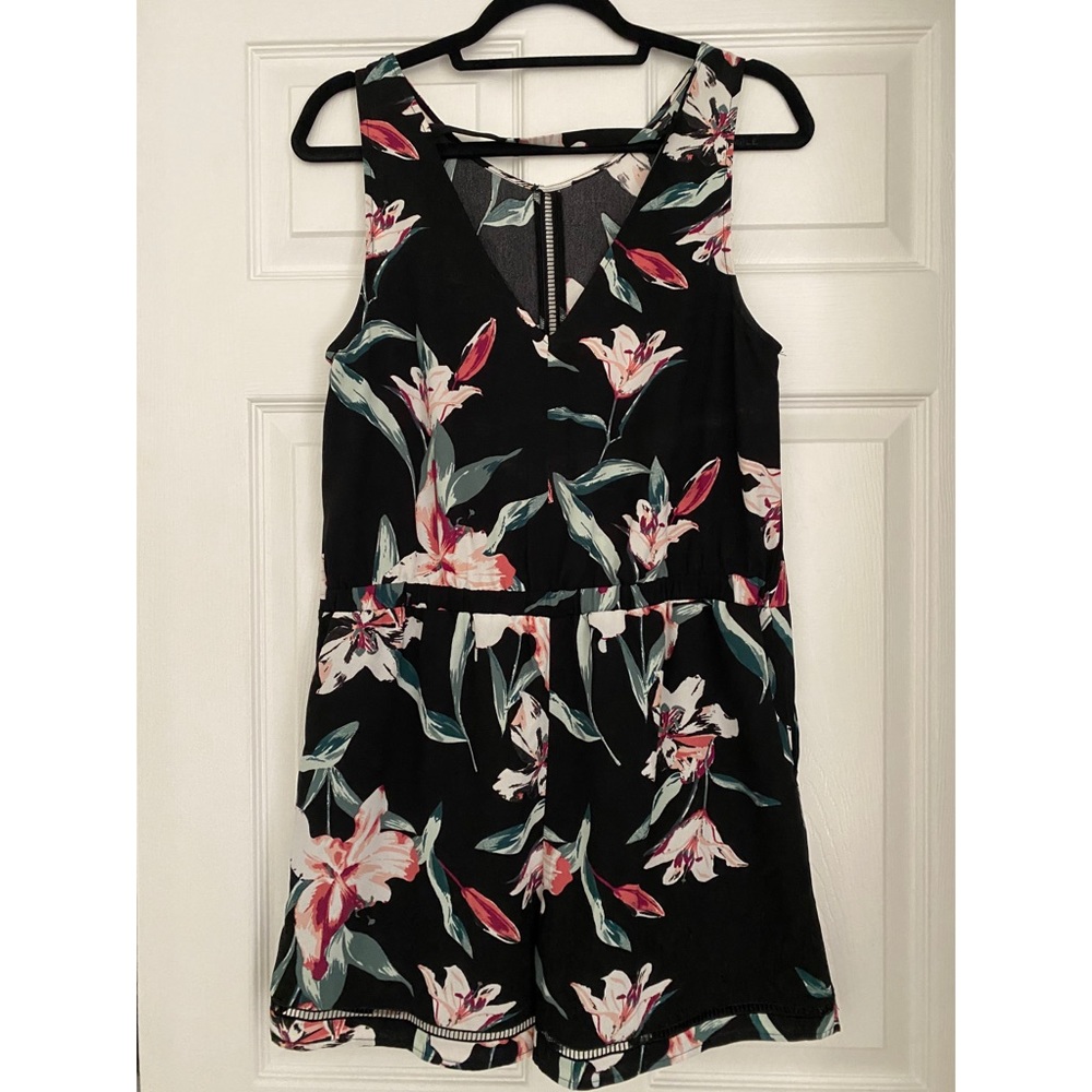 FLORAL ROMPER - Picture 2 of 2